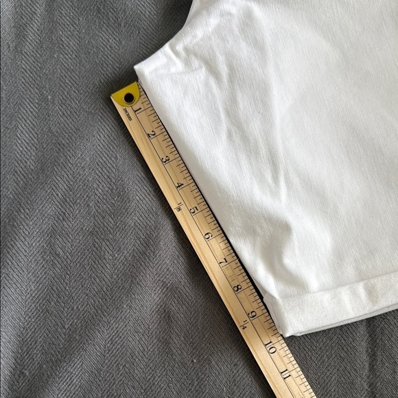 Democracy White Bermuda Shorts Classic Summer Style Plus Size 24WP - Picture 7 of 7